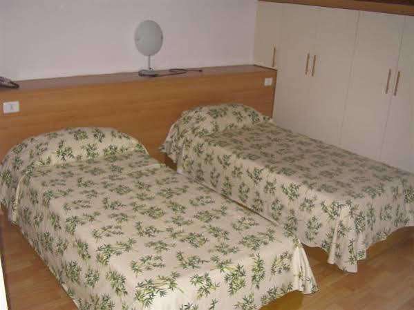 Hotel Oasi Múggia エクステリア 写真